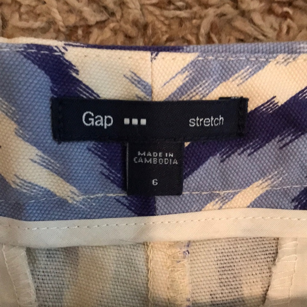 Gap shorts. NWOT - Picture 3 of 6